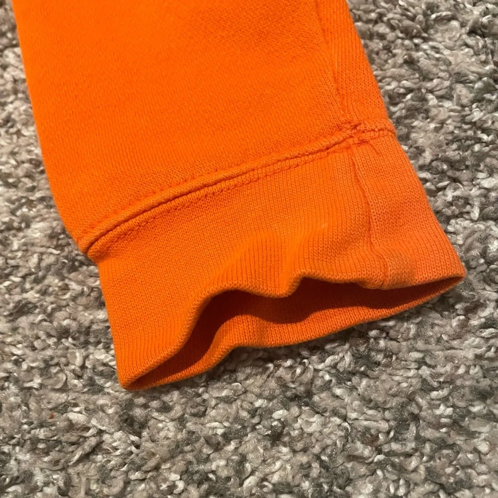 Kids NFL Denver Broncos Sweatshirt Hoodie.  Size Youth Small - Picture 4 of 6